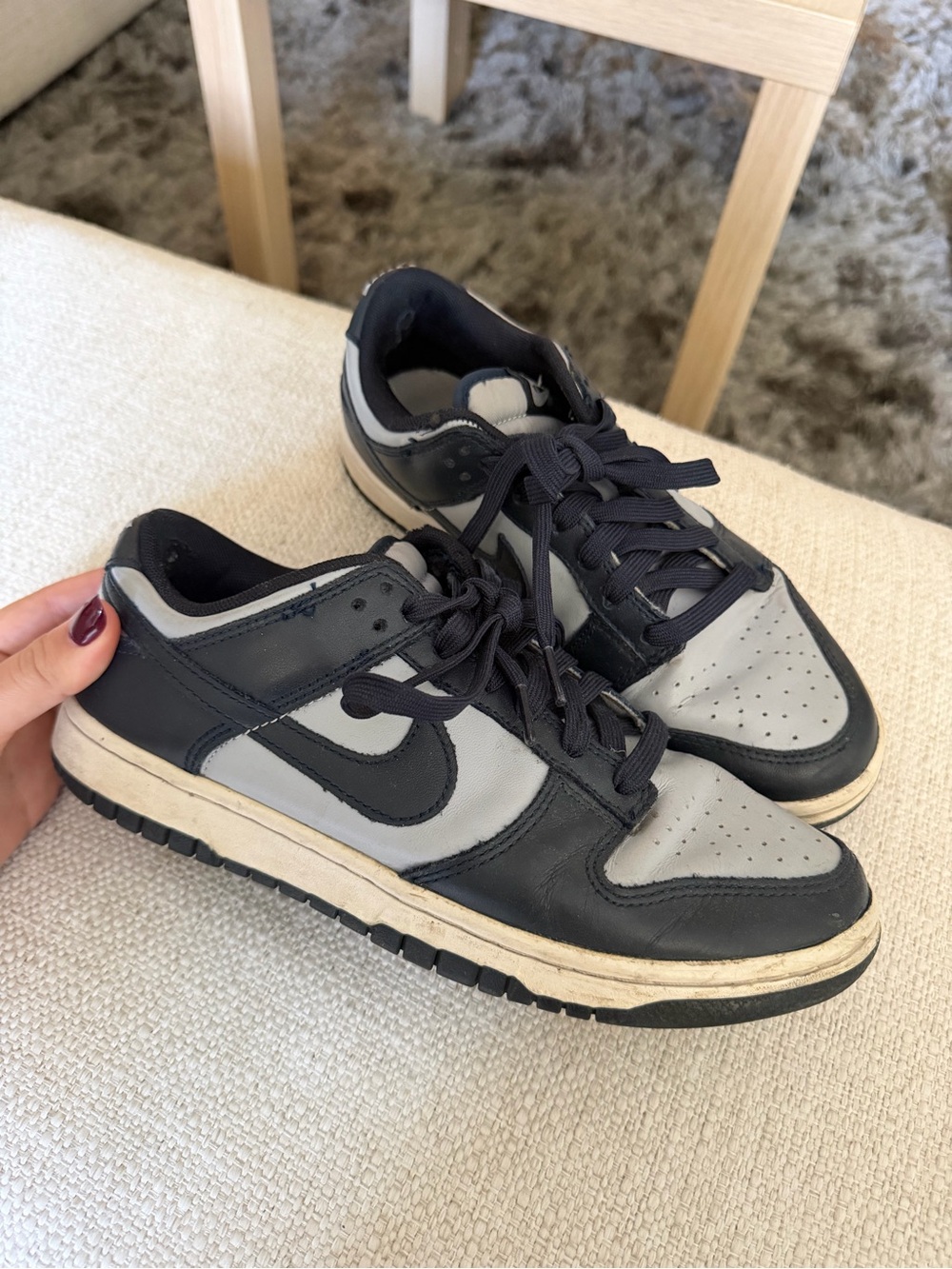 Nike Georgetown Dunks - Picture 3 of 5